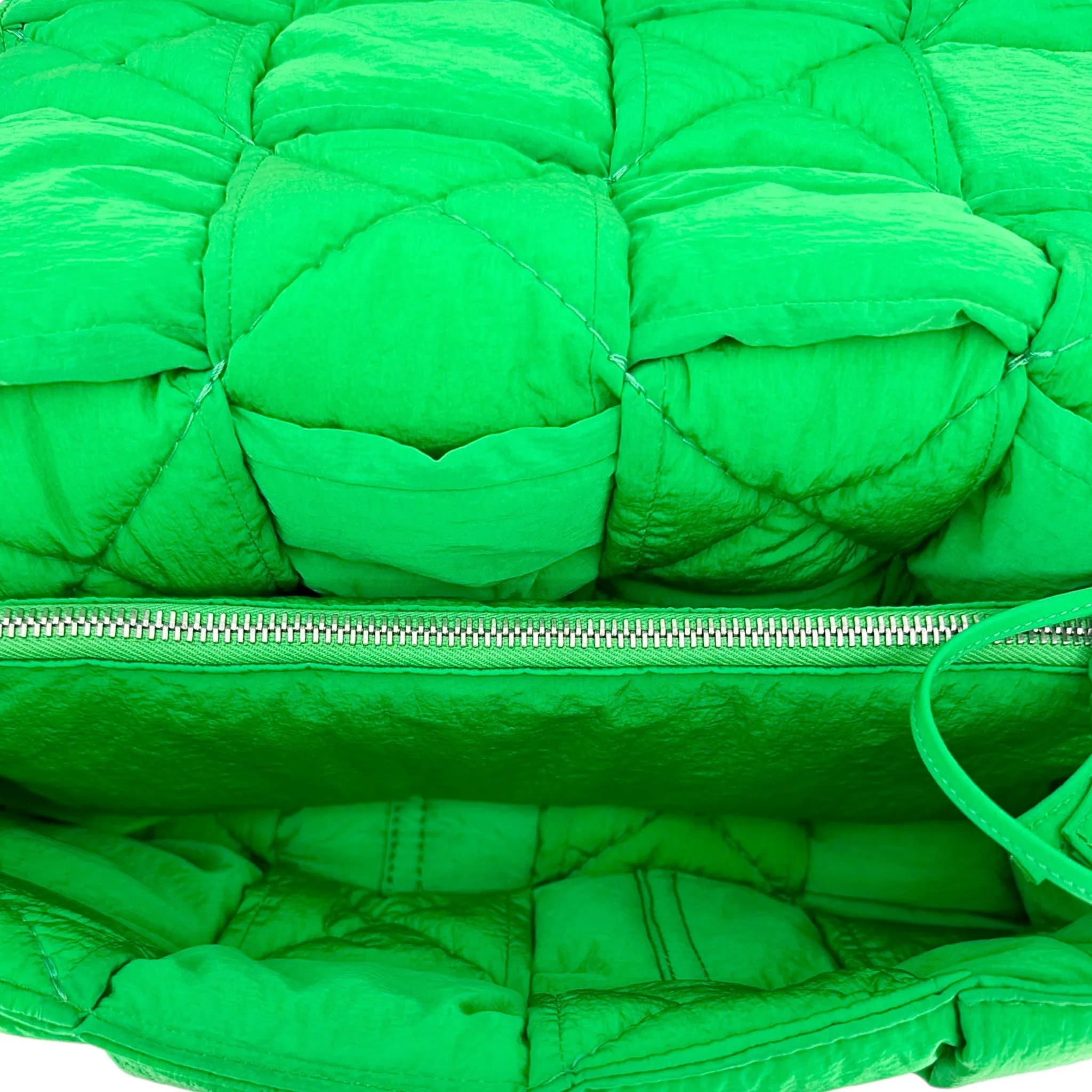 Bottega Veneta Intrecciato Padded Shell Messenger Bag Green