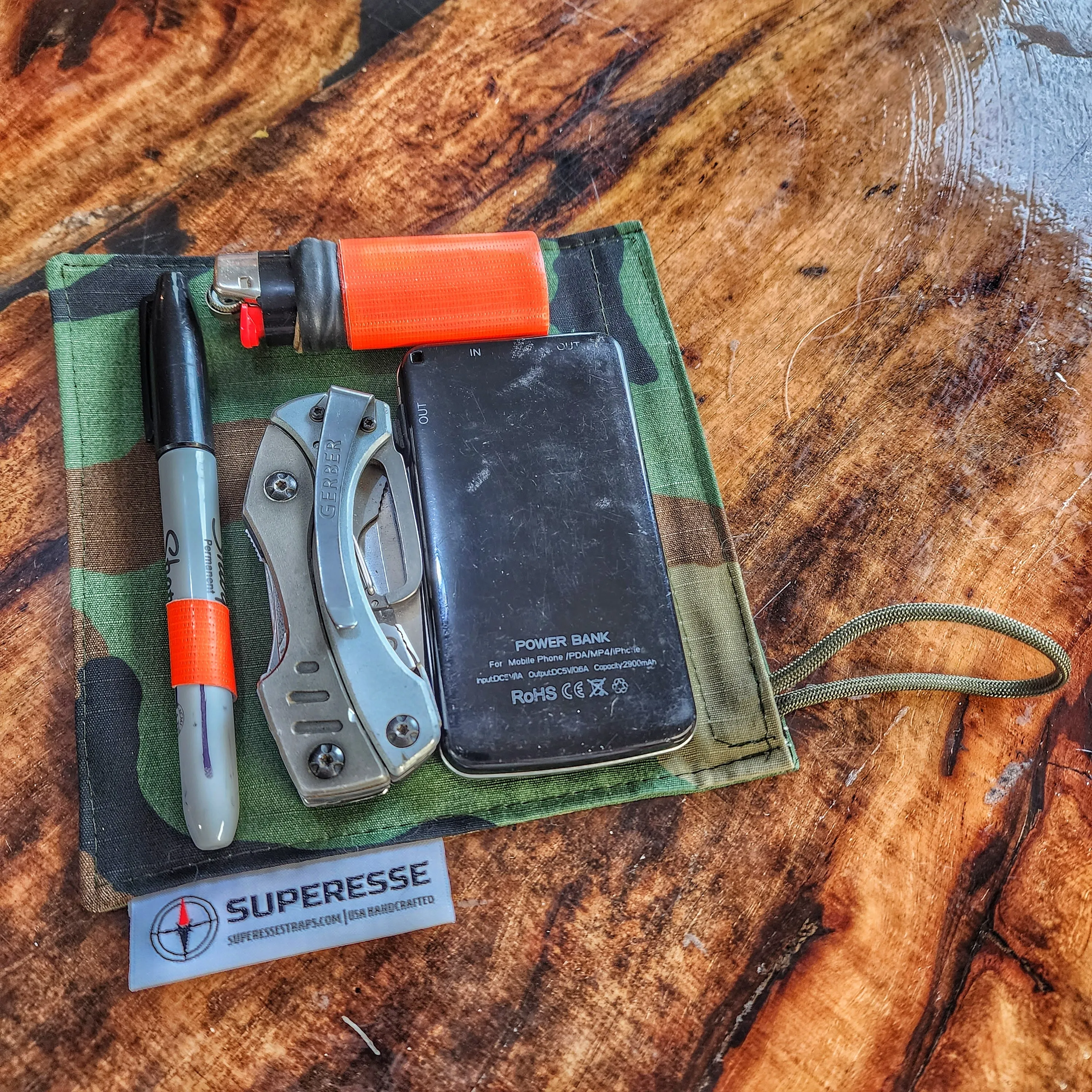 EDC Hank - Pocket Dump Storage Compartment Handkerchief.