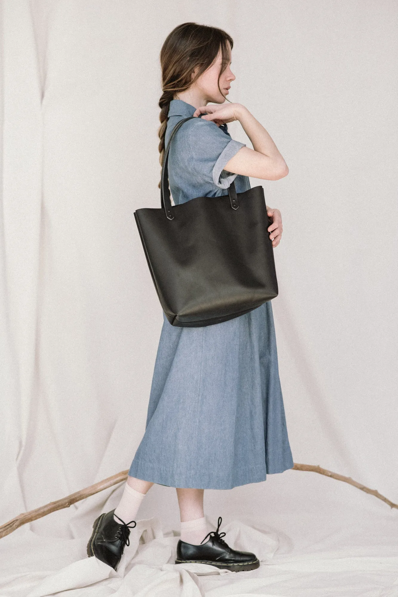 Leather minimalist tote bag FLORENCE model