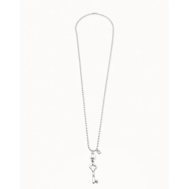 Llavestruz White Metal Pearl Shell Necklace