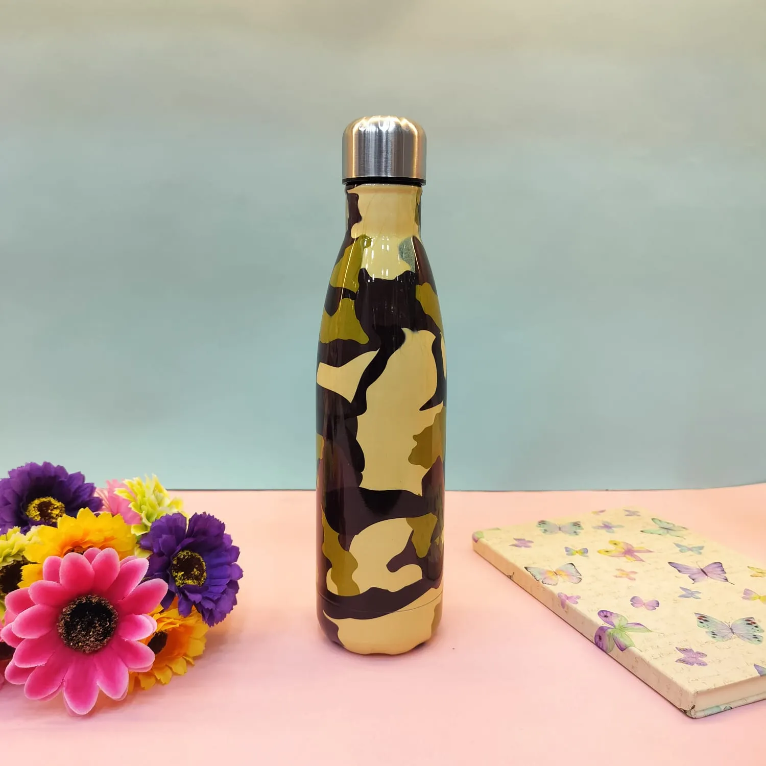 Military print water bottle (500ml).