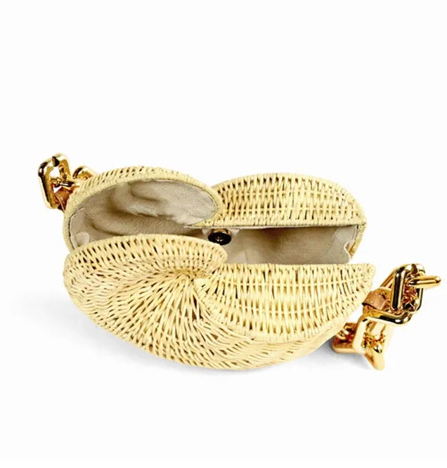 Rattan Conch Shoulder Handbags